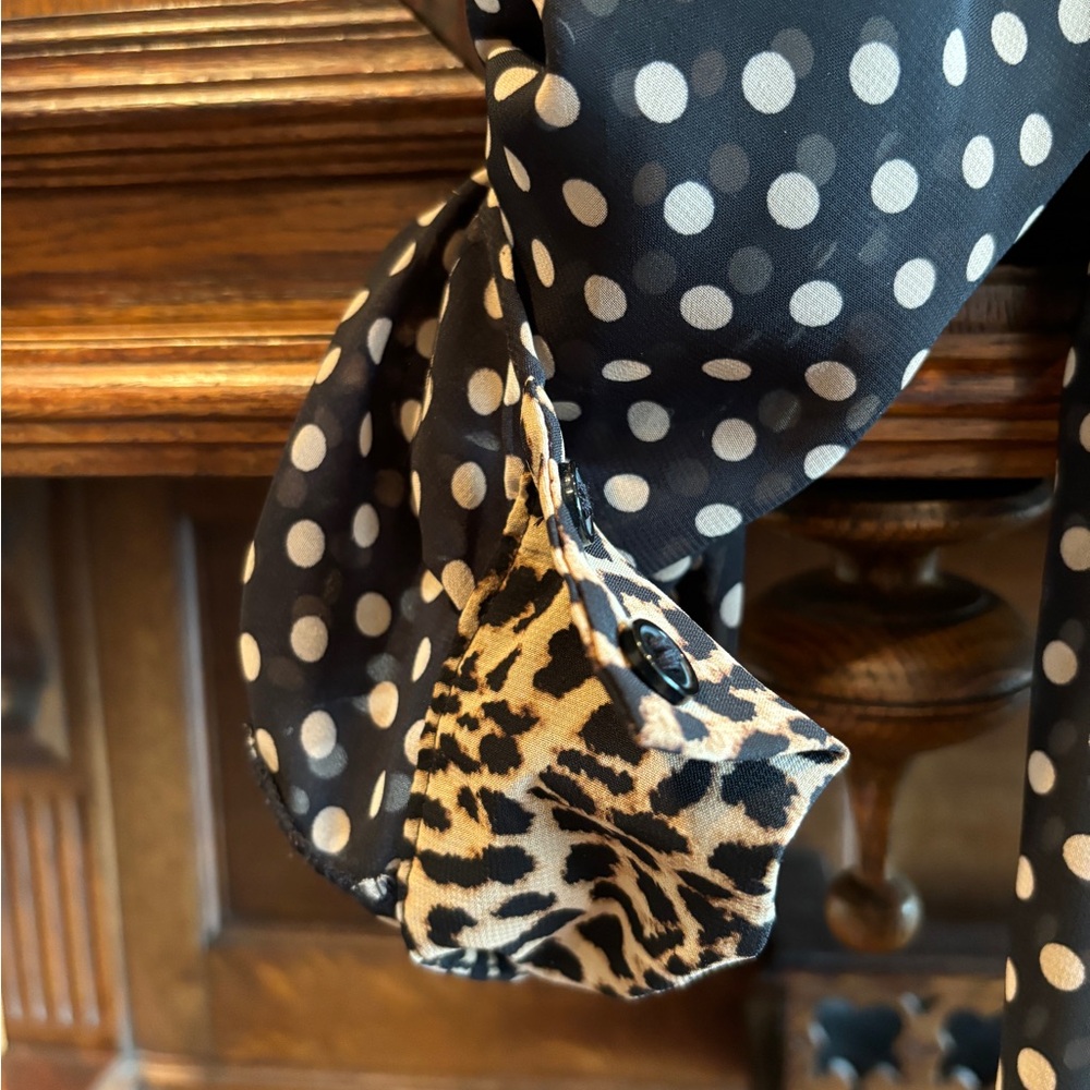 NWT- ANIMAL PRINT - Picture 3 of 10